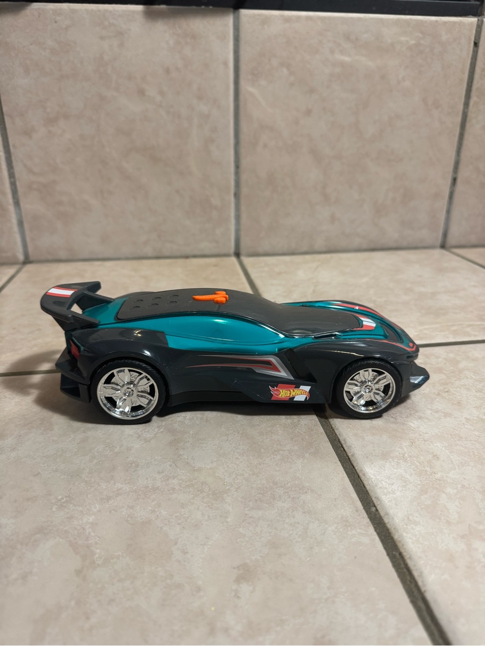 Hot Wheels - Picture 2 of 6